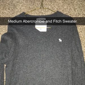 Medium Abercrombie and Fitch Sweater